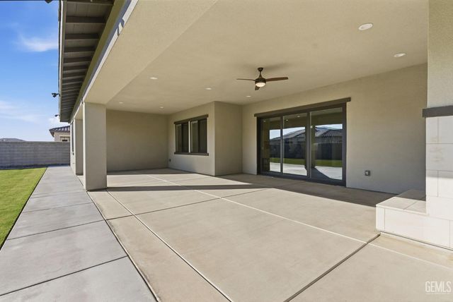 12627 Heritage Drive, Bakersfield, CA 93311