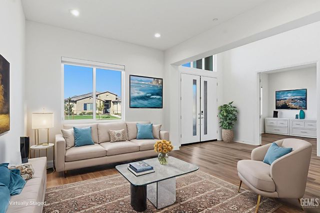 12627 Heritage Drive, Bakersfield, CA 93311