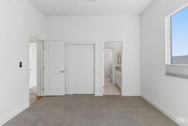 12627 Heritage Drive, Bakersfield, CA 93311