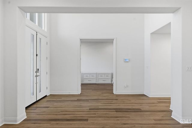 12627 Heritage Drive, Bakersfield, CA 93311