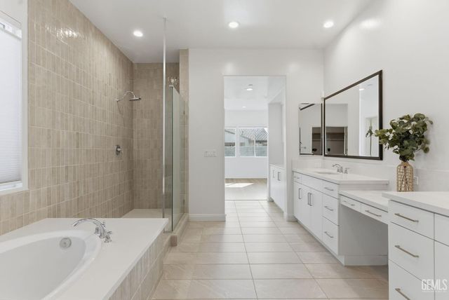 12627 Heritage Drive, Bakersfield, CA 93311