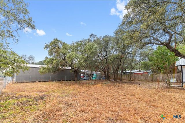 6916 Clover Leaf Drive, Brownwood, TX 76801