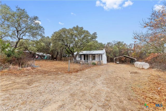 6916 Clover Leaf Drive, Brownwood, TX 76801