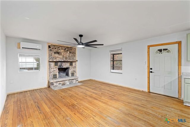 6916 Clover Leaf Drive, Brownwood, TX 76801