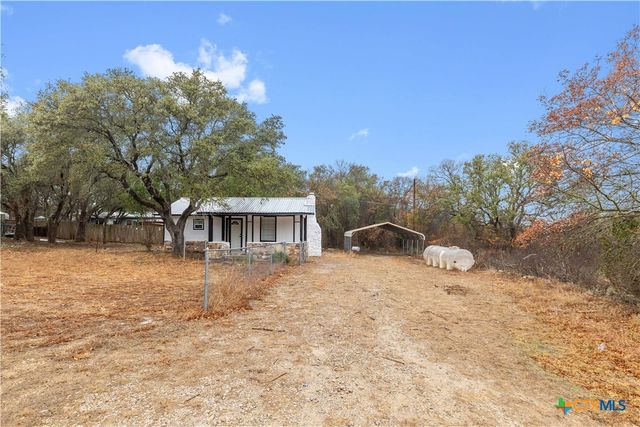 6916 Clover Leaf Drive, Brownwood, TX 76801