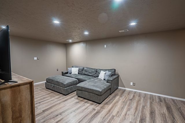 12224 N Nevada Ct, Spokane, WA 99218