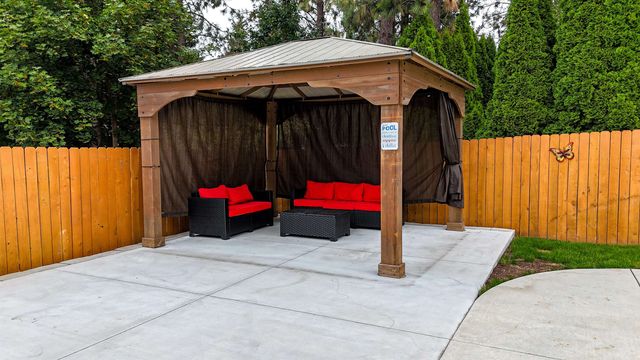 12224 N Nevada Ct, Spokane, WA 99218