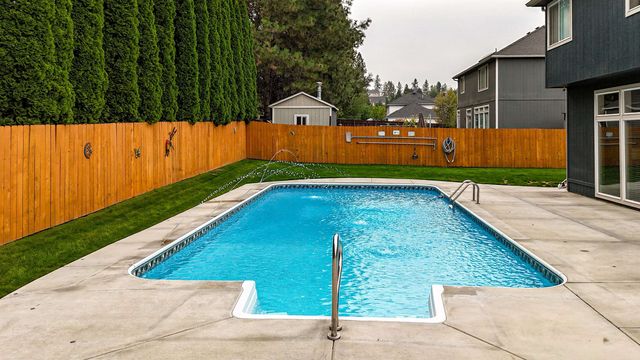 12224 N Nevada Ct, Spokane, WA 99218