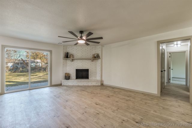 900 W Boston Street, Broken Arrow, OK 74012