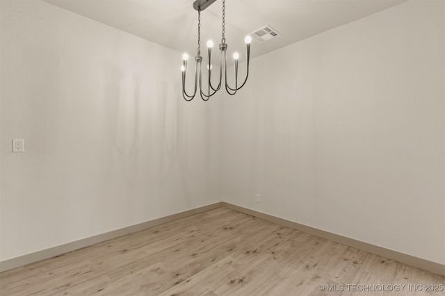 900 W Boston Street, Broken Arrow, OK 74012