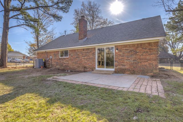 900 W Boston Street, Broken Arrow, OK 74012