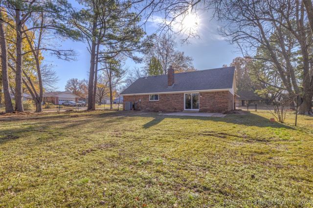 900 W Boston Street, Broken Arrow, OK 74012