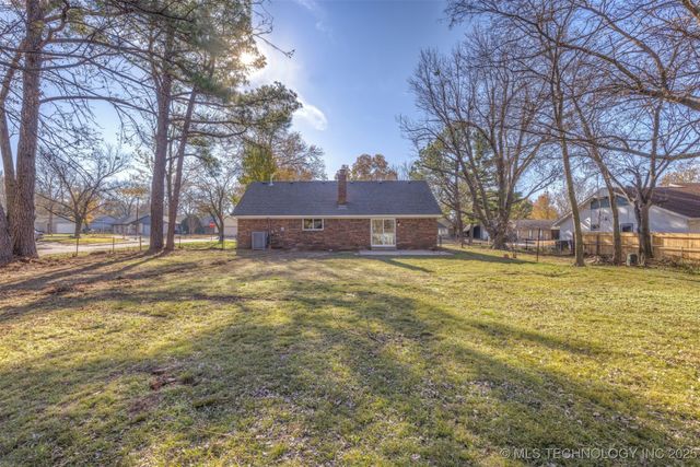 900 W Boston Street, Broken Arrow, OK 74012