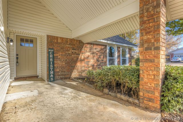 900 W Boston Street, Broken Arrow, OK 74012