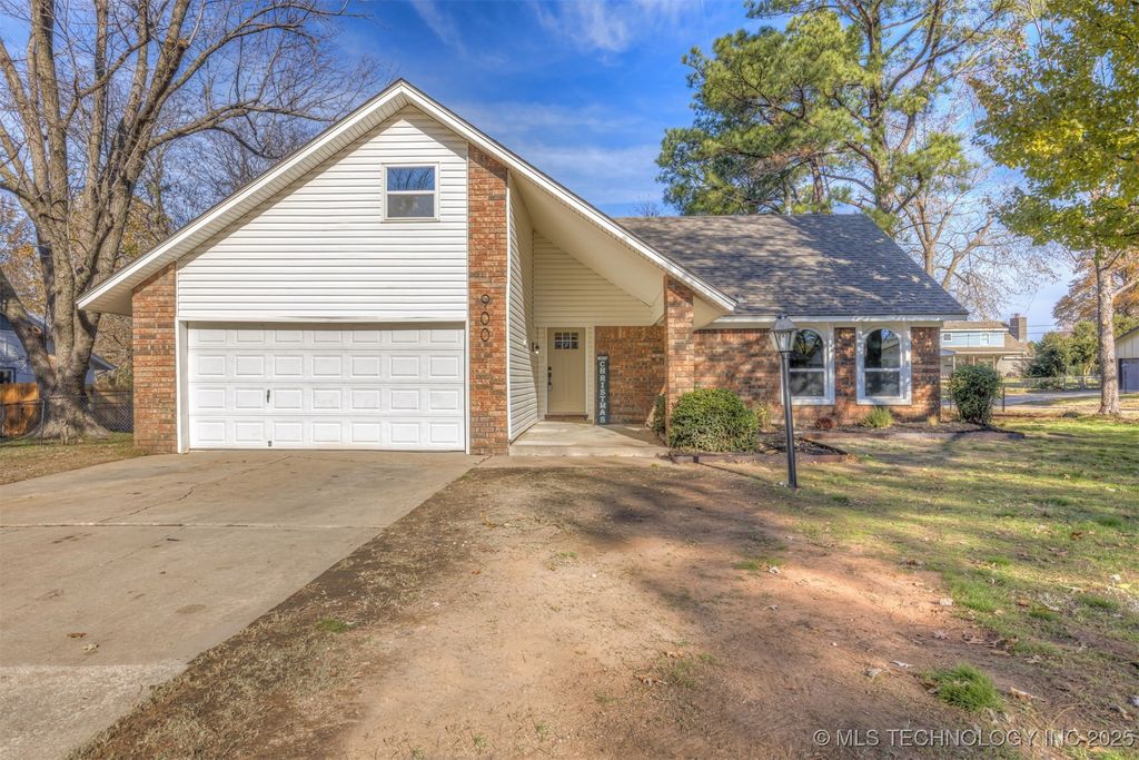 900 W Boston Street, Broken Arrow, OK 74012