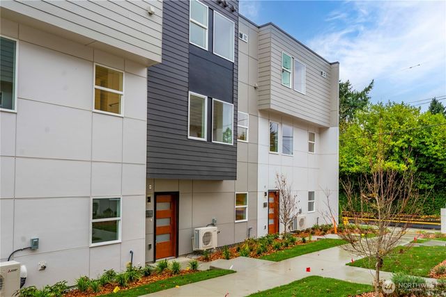 11543 17th Place SW, Burien, WA 98146