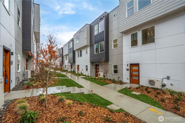 11543 17th Place SW, Burien, WA 98146