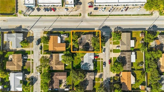 1301 Easthaven Dr, Corpus Christi, TX 78412