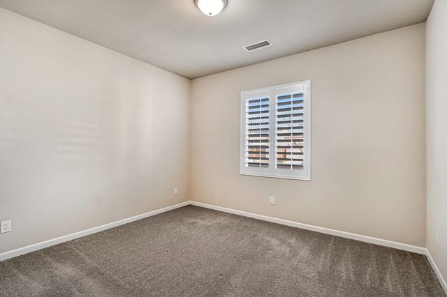 642 Stone Crest Avenue, Madera, CA 93636