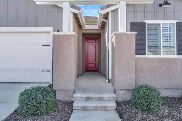 642 Stone Crest Avenue, Madera, CA 93636