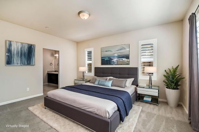 642 Stone Crest Avenue, Madera, CA 93636