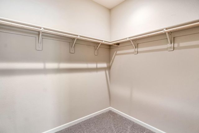 642 Stone Crest Avenue, Madera, CA 93636