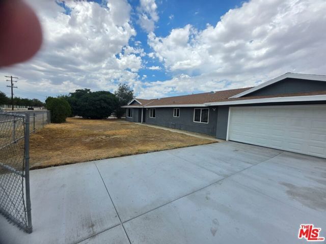 10107 E Avenue R14, Littlerock (also Little Rock), CA 93543