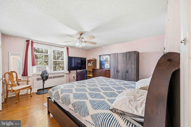 3454 VALLEY GREEN DR, Drexel Hill, PA 19026