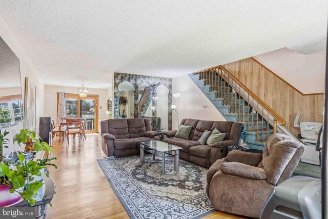 3454 VALLEY GREEN DR, Drexel Hill, PA 19026