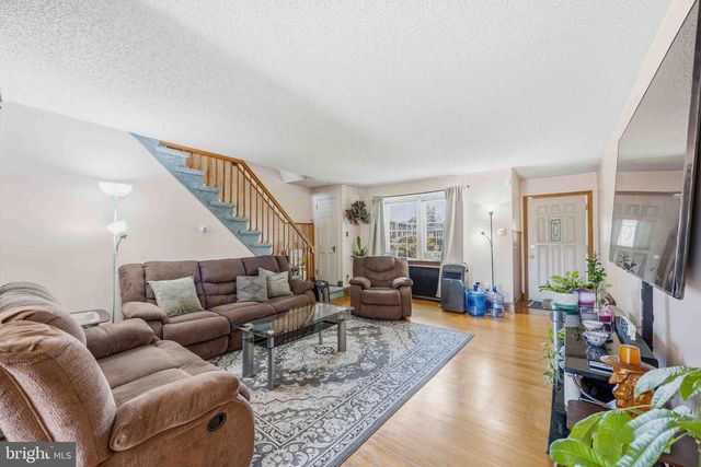 3454 VALLEY GREEN DR, Drexel Hill, PA 19026