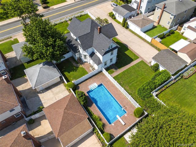 871 Rockaway Avenue, Valley Stream, NY 11581