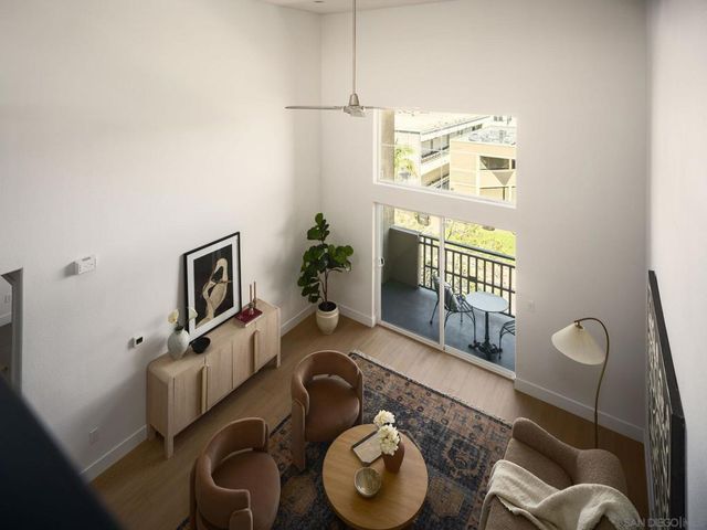 2330 1st Ave 405, San Diego, CA 92101