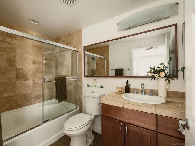 2330 1st Ave 405, San Diego, CA 92101