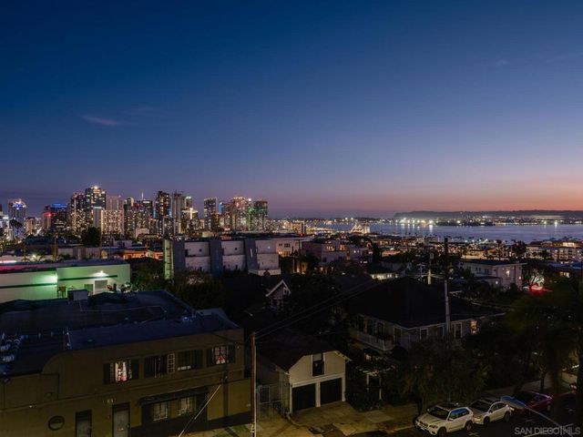 2330 1st Ave 405, San Diego, CA 92101