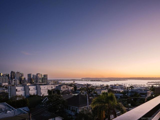 2330 1st Ave 405, San Diego, CA 92101