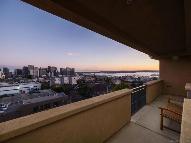 2330 1st Ave 405, San Diego, CA 92101