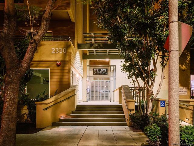 2330 1st Ave 405, San Diego, CA 92101