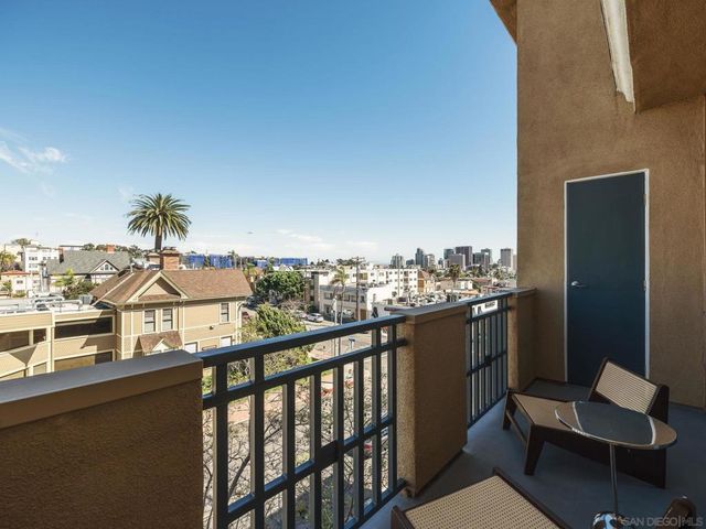 2330 1st Ave 405, San Diego, CA 92101