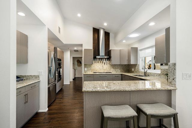 131 Vista Monte, Palm Desert, CA 92260