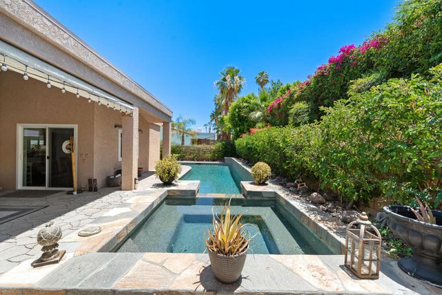 131 Vista Monte, Palm Desert, CA 92260