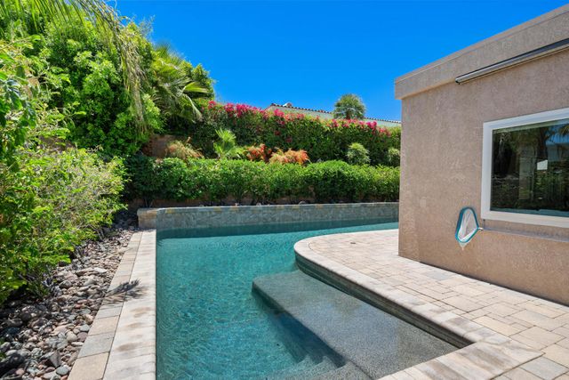 131 Vista Monte, Palm Desert, CA 92260