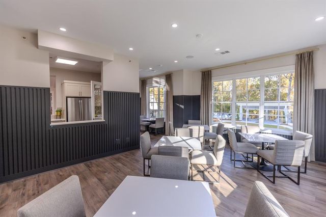 4933 Sudbrook Way 230, Peachtree Corners, GA 30092