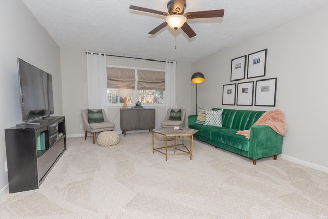 709 Cypress Street, Newburgh, IN 47630