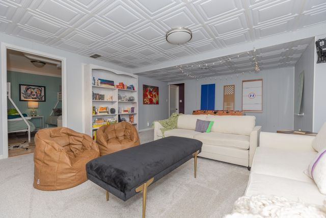 709 Cypress Street, Newburgh, IN 47630