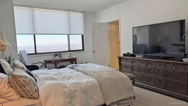 26910 Grand Central Parkway 31P, Floral Park, NY 11005