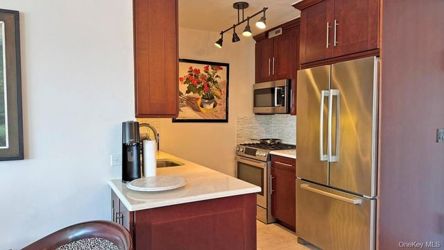 26910 Grand Central Parkway 31P, Floral Park, NY 11005