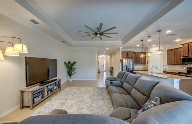 236 Destiny CIR, Cape Coral, FL 33990