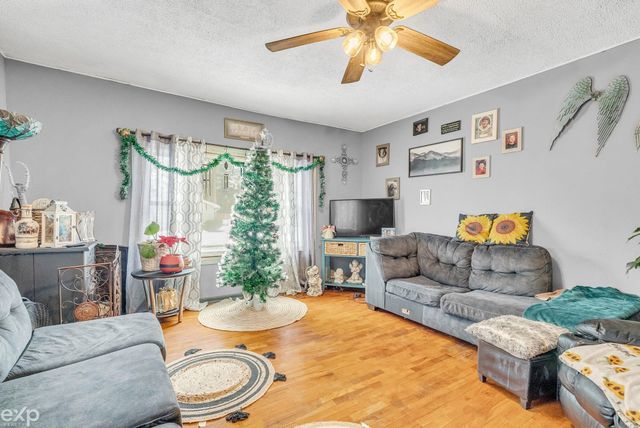 4355 Leach Street, Cass City, MI 48726