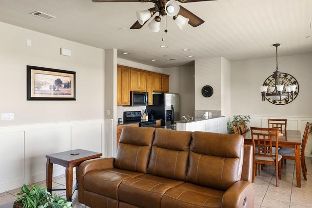 6712 Lantern View DR 302, Jonestown, TX 78645