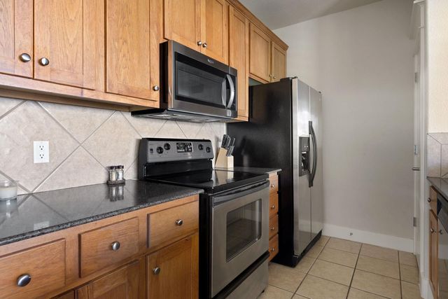 6712 Lantern View DR 302, Jonestown, TX 78645